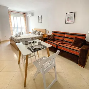 Estudio In Center Málaga! Apartamento